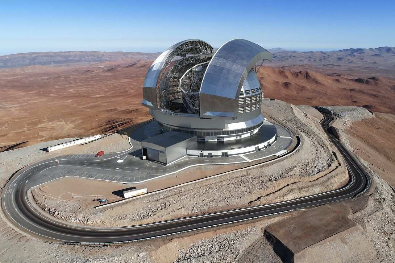 ESO ŞİLİ Büyük teleskop (ELT)
                                                